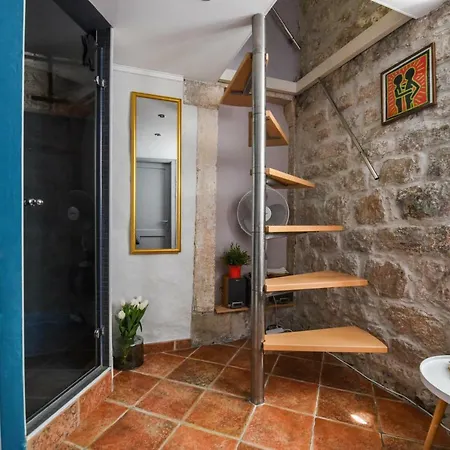 Aurora Tiny Appartement