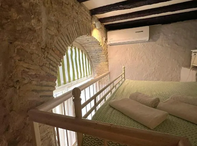 Aurora Tiny Apartman *