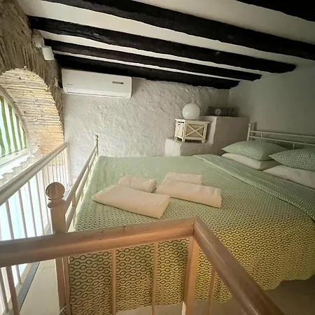 Aurora Tiny * Ζαντάρ