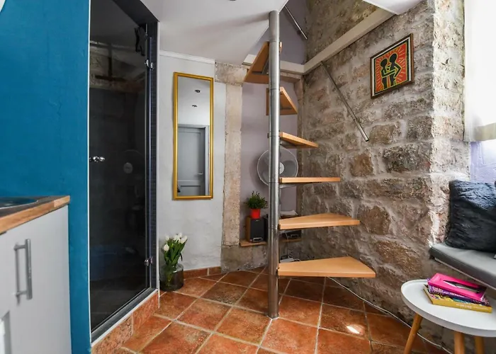 Aurora Tiny Apartament